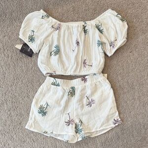 grayson threads 2 piece short set